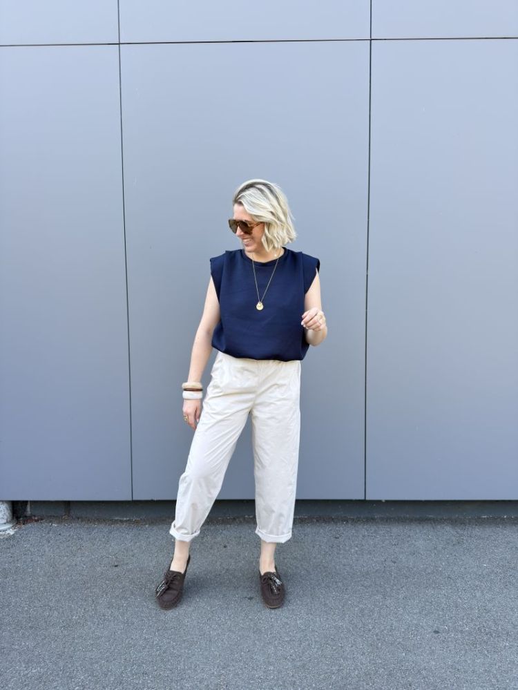 loose fitting pants beige