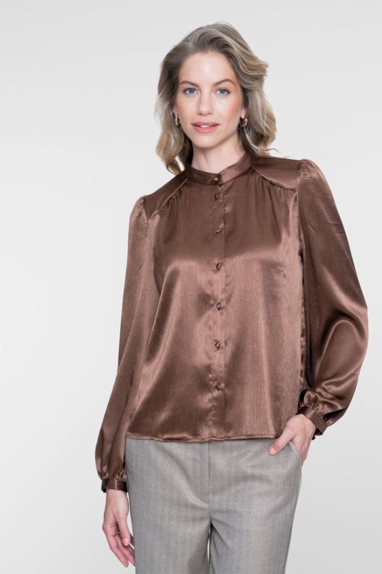  000775 brown
