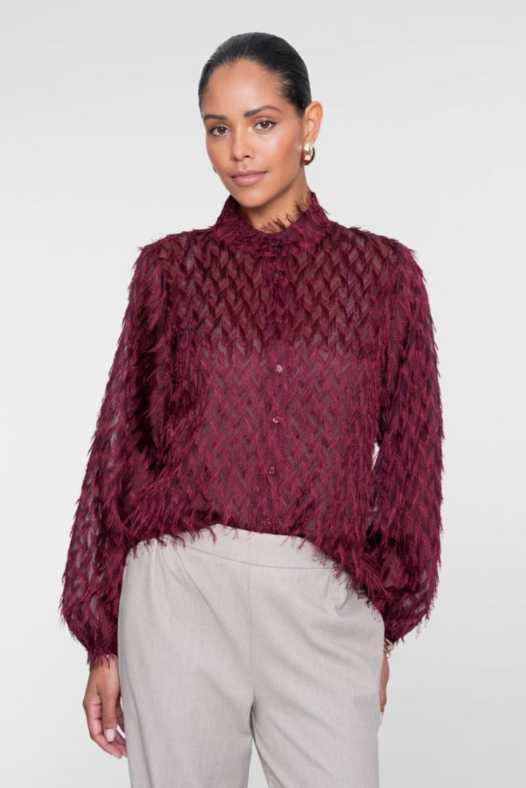  000480 burgundy